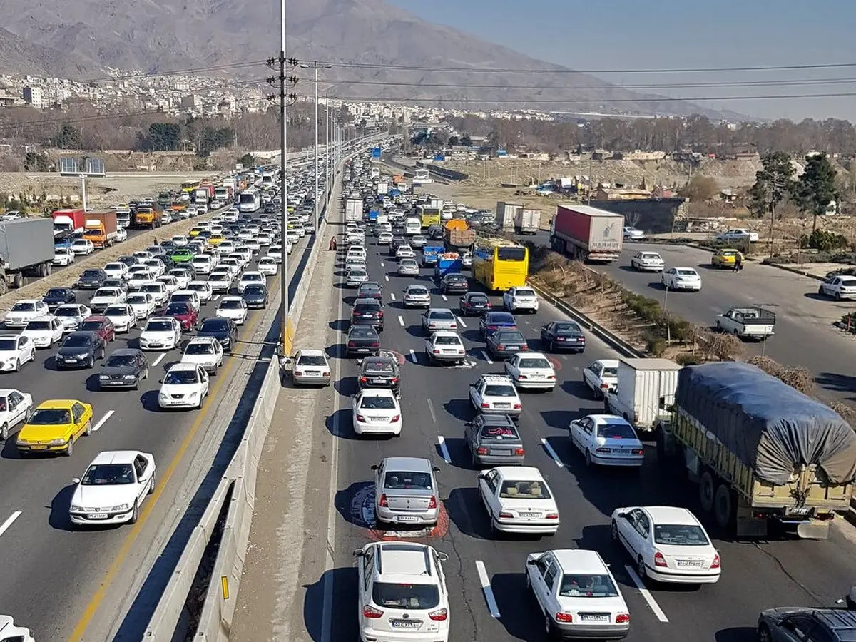 تردد روان مسافر و حمل بار در مرزهای زمینی؛ مرز مسدود نداریم