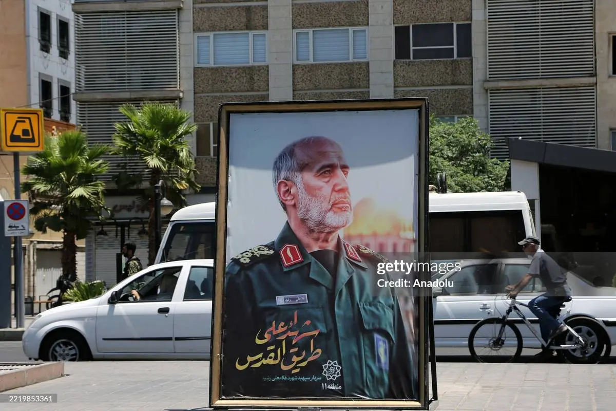 عکس/ تصاویر فرماندهان شهید سپاه در میادین اصلی شهر تهران