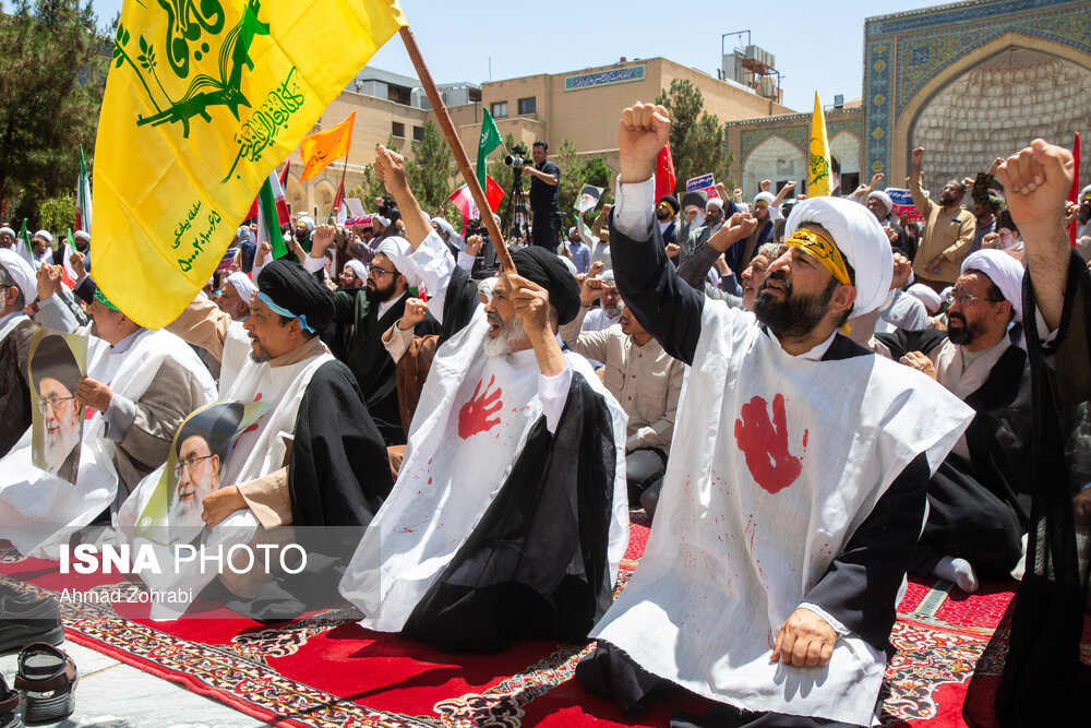 عکس/ اجتماع ضد صهیونیستی حوزویان در مدرسه فیضیه قم