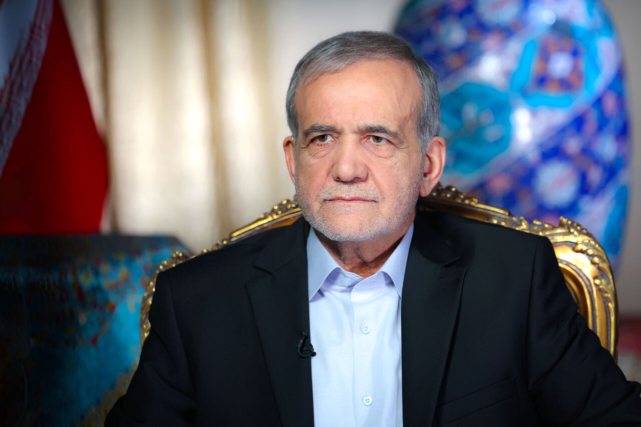 پزشکیان در گفت‌وگو با محمد بن زاید: با تداوم جنایت‌گری اسرائیل، منطقه روی صلح و آرامش را نخواهد دید