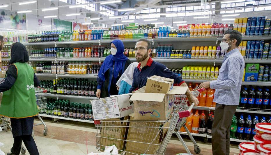 سخنگوی اتاق اصناف ایران: بازار ایران مشکلی در تامین و توزیع کالاهای اساسی ندارد