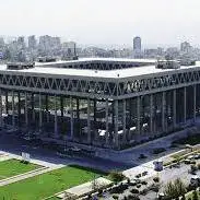 ویدئویی از لحظه ورود امدادگران  به ساختمان صدا و سیما پس از حمله رژیم صهیونیستى 