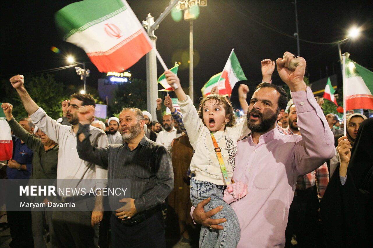 اجتماع مردمی در حمایت از رهبری در بجنورد