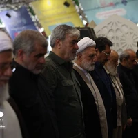 عکس/ حضور چهره ها در نمازجمعهٔ تهران