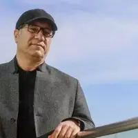 رضا میرکریمی به‌نقل از الیور استون: هدف اصلی آمریکا در خاورمیانه نابودی ایران بود!