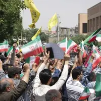 سرمقاله اعتماد/ وطن خواهی نهفته در ایرانیان چهره نموده است