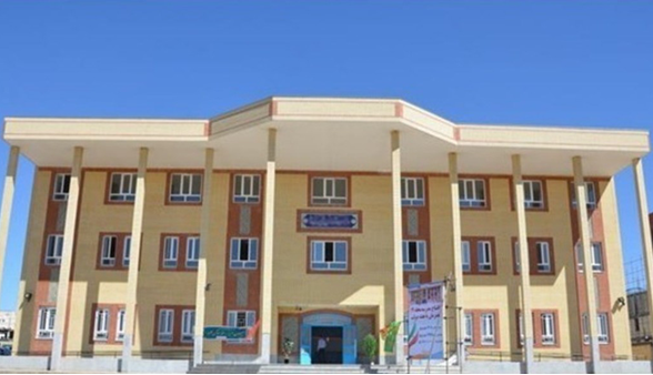 مدارس ساوه برای اسکان خانوادهها آمادهسازی شد