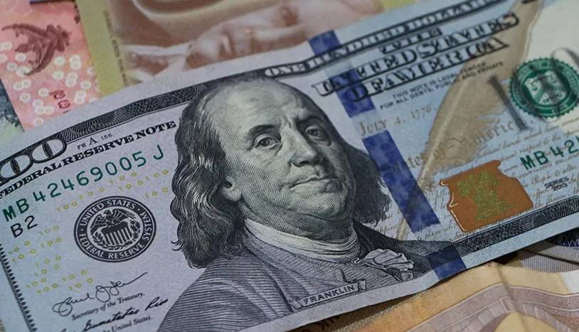 پیش بینی قیمت دلار ۲ تیر ۱۴۰۴