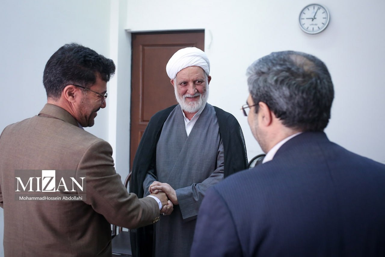 بازدید دادستان انتظامی قضات از مجتمع قضایی خانواده یک