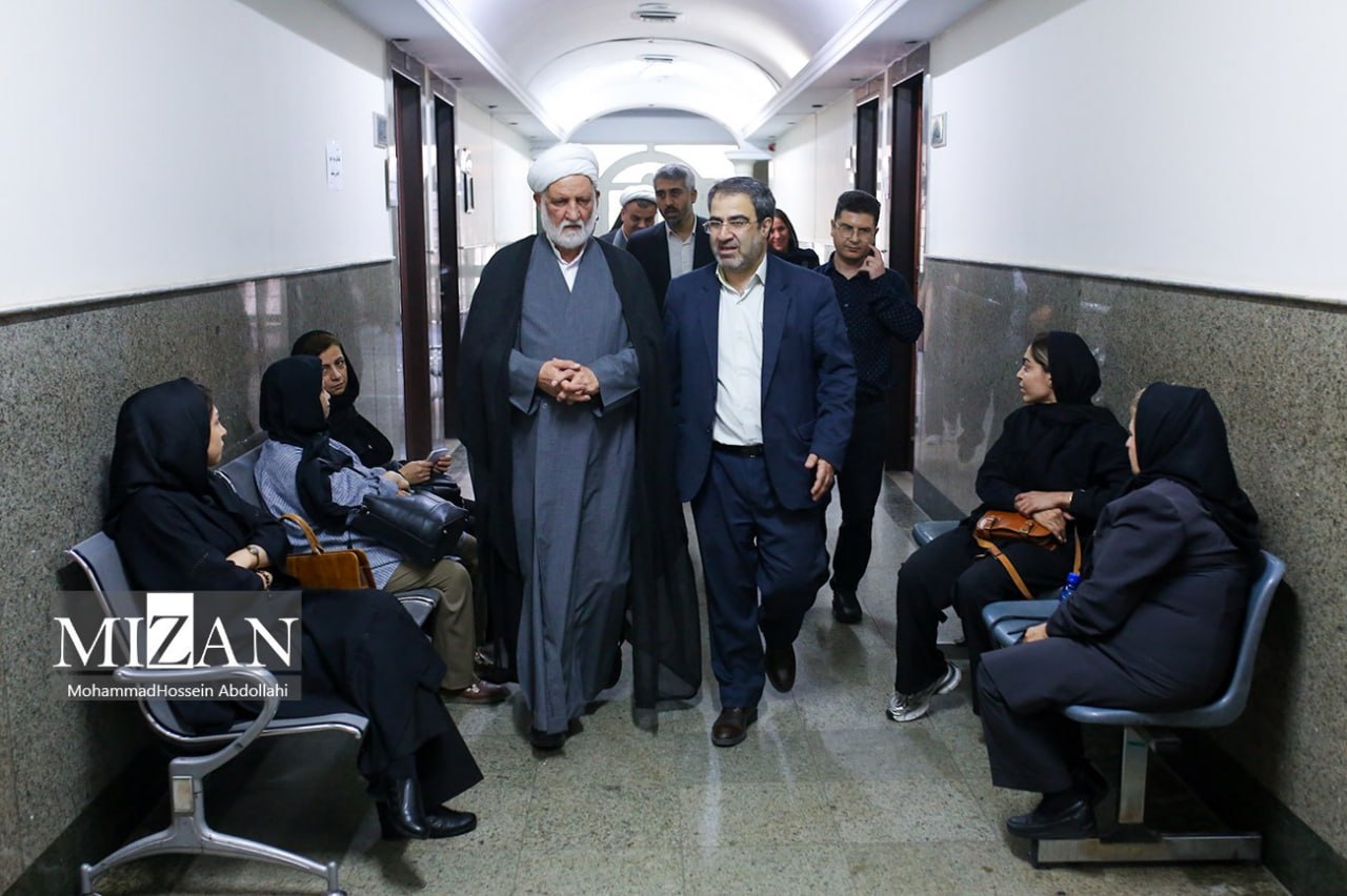 بازدید دادستان انتظامی قضات از مجتمع قضایی خانواده یک