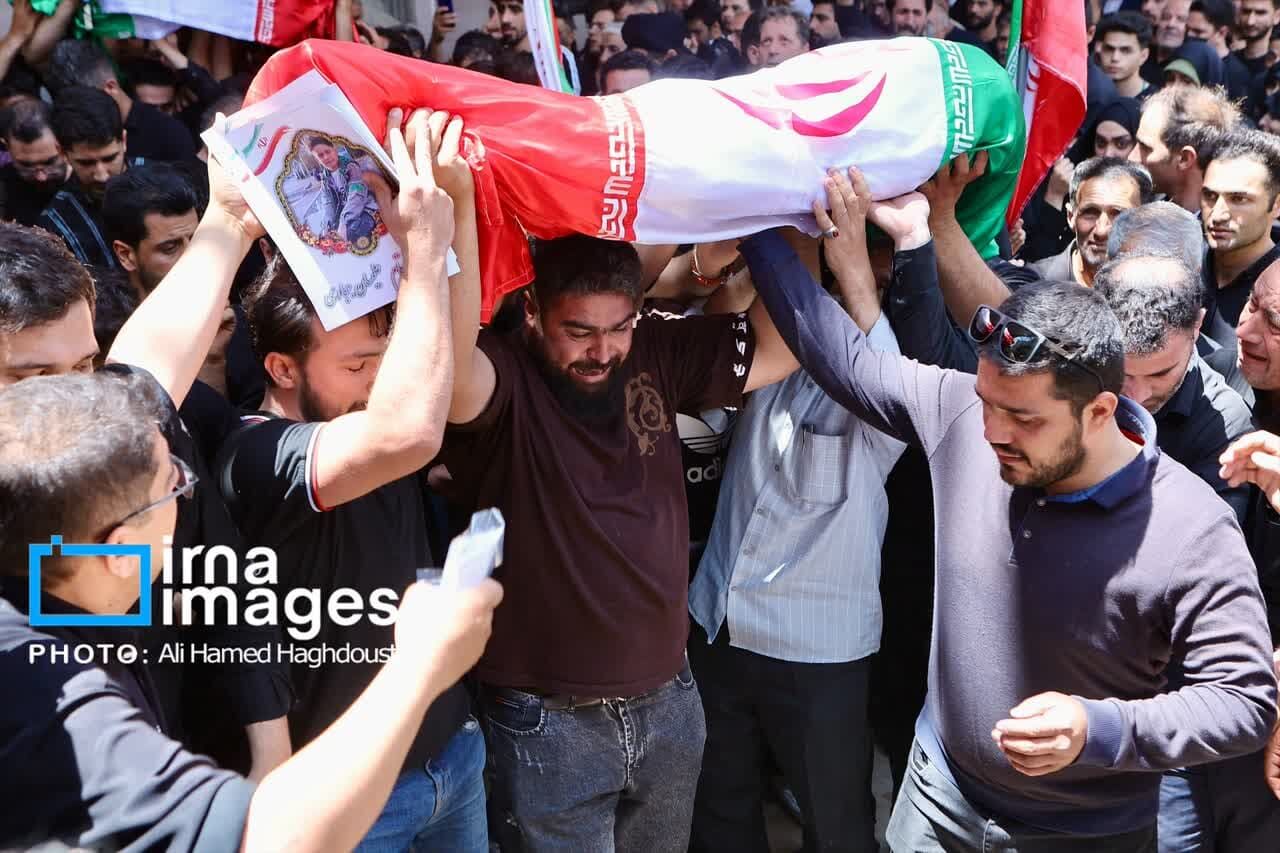 تشییع معصومیت و مظلومیت در تبریز؛ پیکر بیگناه کودکان ۷ ساله در تبریز به خاک سپرده شد