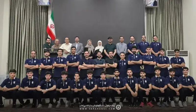 فوتبالیستهای 20 ساله ایرانی در سفارت تاجیکستان