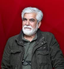 انتقاد حسین پاکدل از کسانی که به آغوش دشمن رفتند