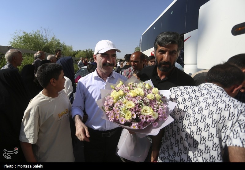 بازگشت زمینی حجاج به کشور در اصفهان
