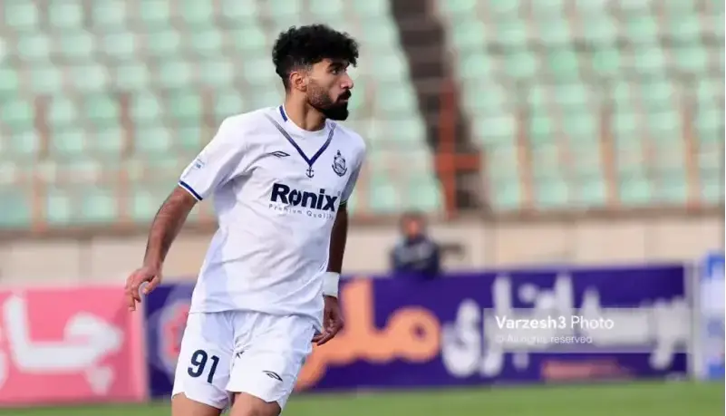 ساپینتو بالاخره به مدافع جوان استقلال رسید!