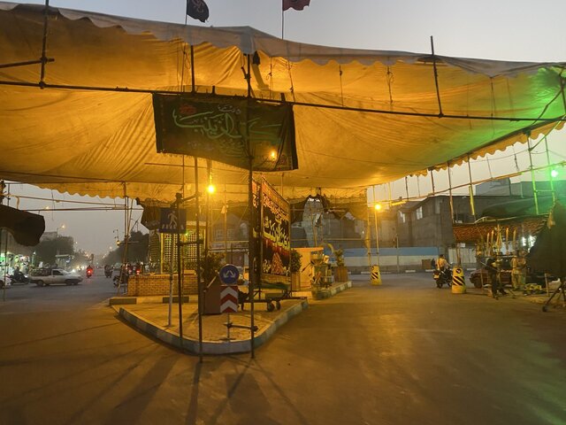 خیابان‌ها آکنده از عطر محبت حسینی(ع)