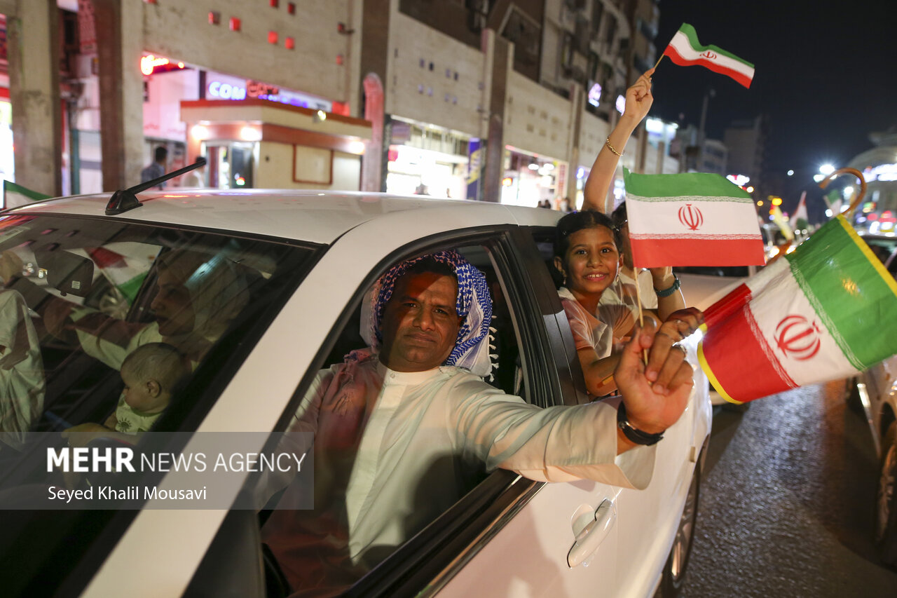 تجمع مردمی برای حمایت از عملیات «بشارت فتح» در اهواز
