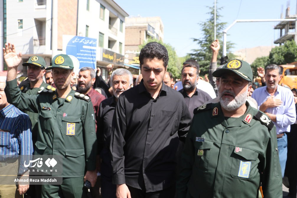 عکس/ تشییع سردار مددالهی در سپیدان
