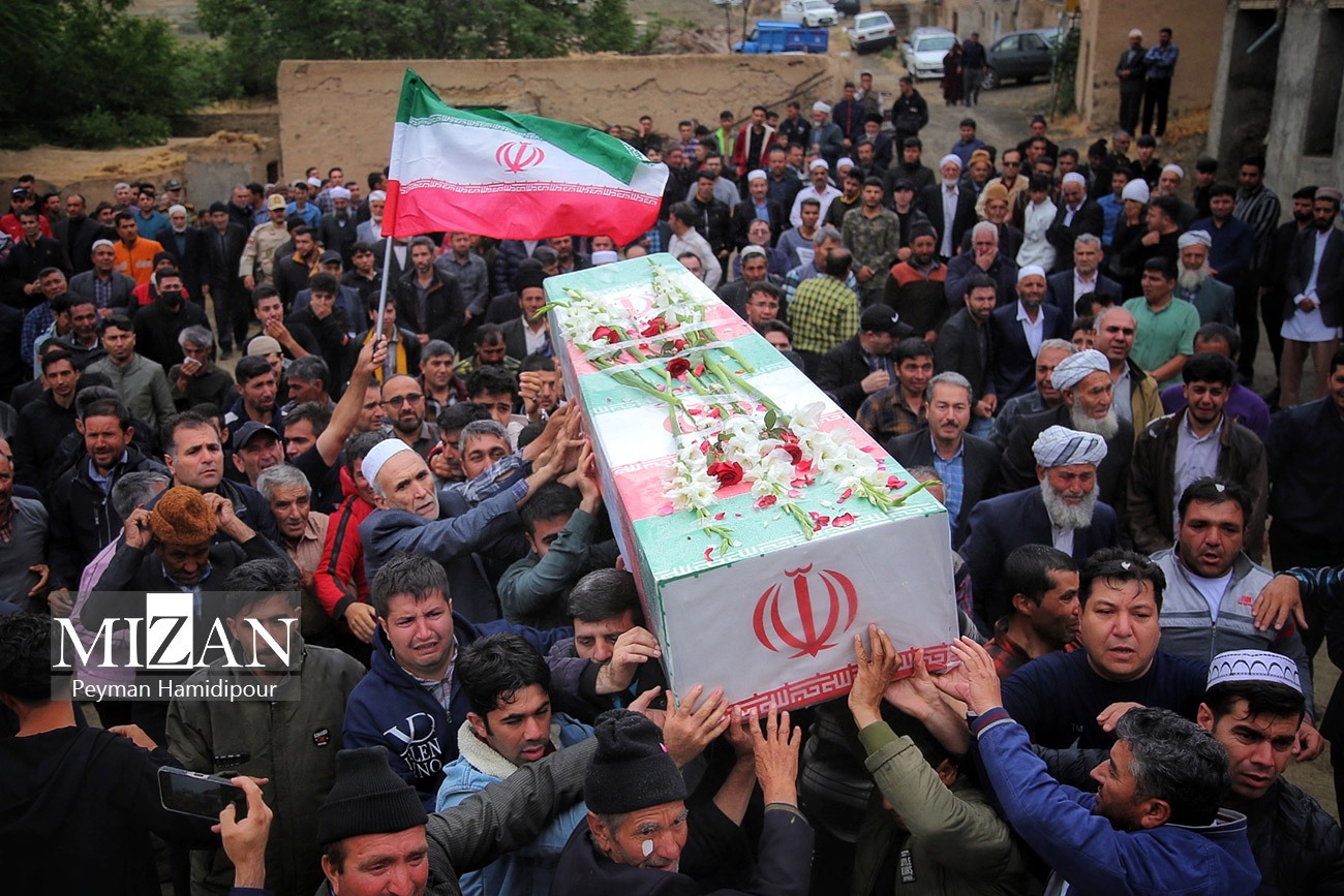 عکس/ تشییع پیکر شهید مدافع وطن «حامد ربانی»
