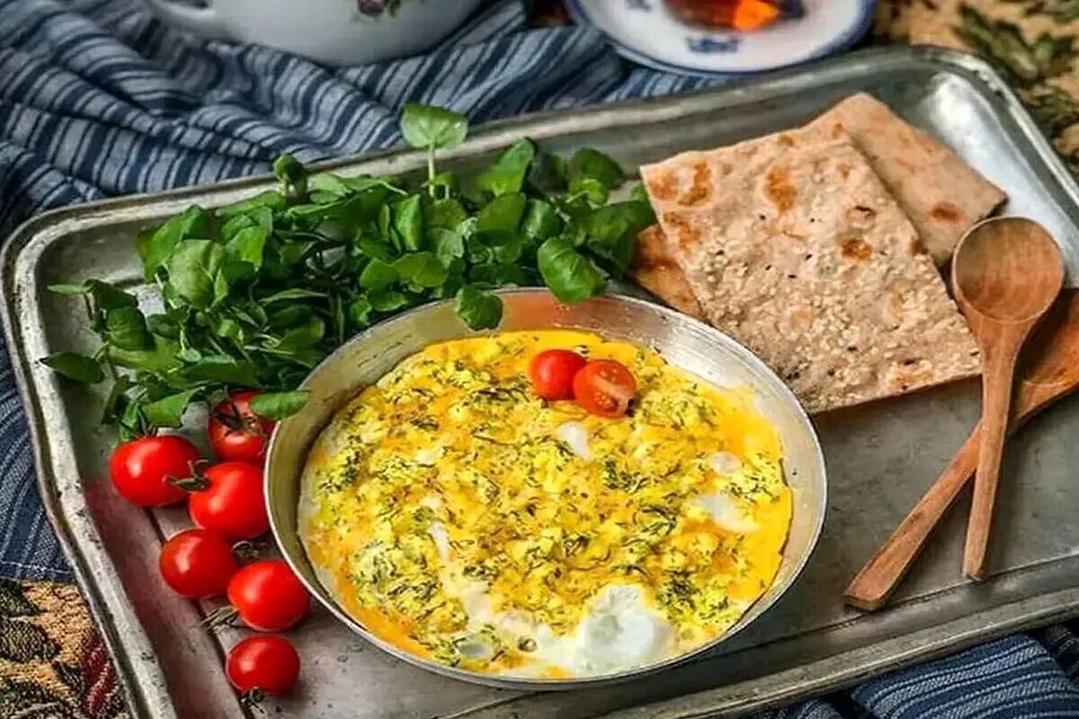 پنیر برشته؛ غذای خوشمزه شمالی با پنیر محلی و تخم‌مرغ