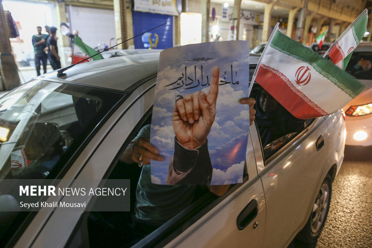 تجمع مردمی برای حمایت از عملیات «بشارت فتح» در اهواز