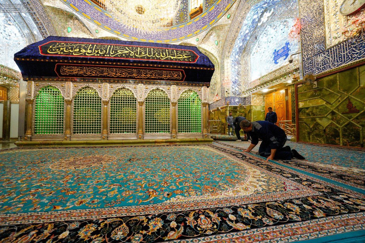 عکس/ ضریح مطهر علوی سیاه‌پوش شد