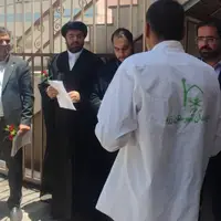 یک خیر پنج زندانی را در زرند آزاد کرد