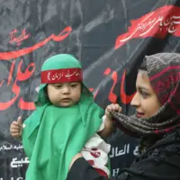 آماده کردن لباس شیرخوارگان حسینی در شیراز