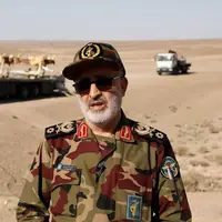 پیکر شهید شادمانی در کنار شهید حسین همدانی آرام می‌گیرد