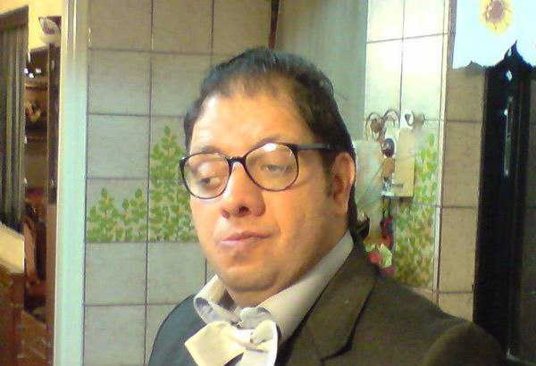 فرشاد حسینی موحد درگذشت