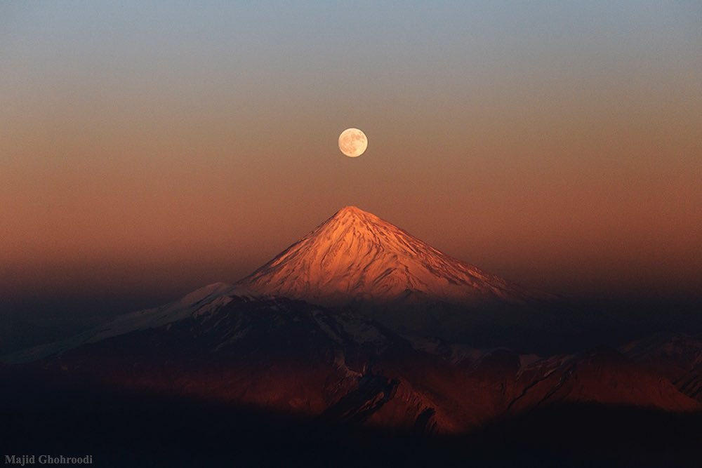 قله زیبای دماوند ساعتی قبل 