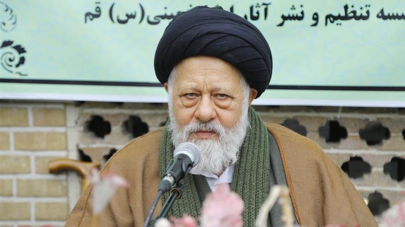 استاد برجسته حوزه: قدردان الفت کمنظیر ملت ایران باشیم