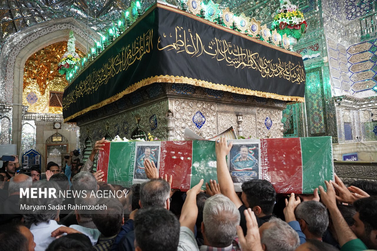 عکس/ تشییع پیکر مطهر سردار شهید «منصور صفرپور» در شیراز