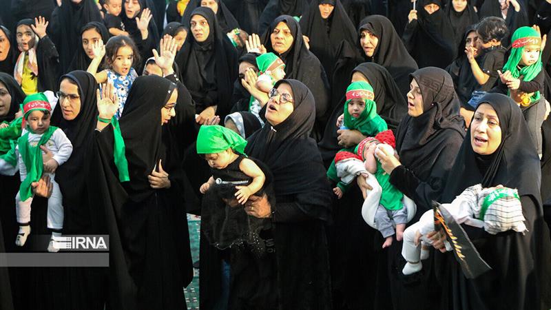 مرثیه سرایی مادران البرزی / حضور شیرخواران نسل حسینی (ع) و مبارز در برابر ظلم