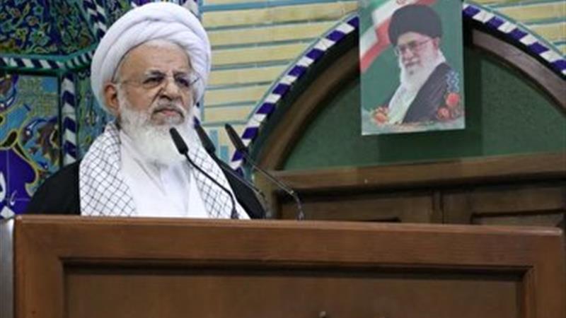 ملت ایران با هر تهدیدی منسجمتر و قویتر میشود
