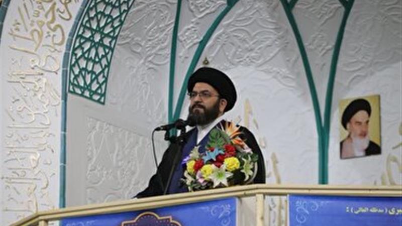 امت اسلامی امسال محرم را حماسیتر از سالهای گذشته برگزار کنند