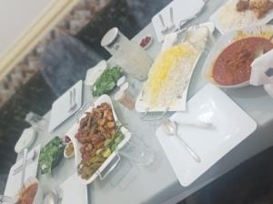 از شما/جوجه و قیمه بامیه بادنجان 