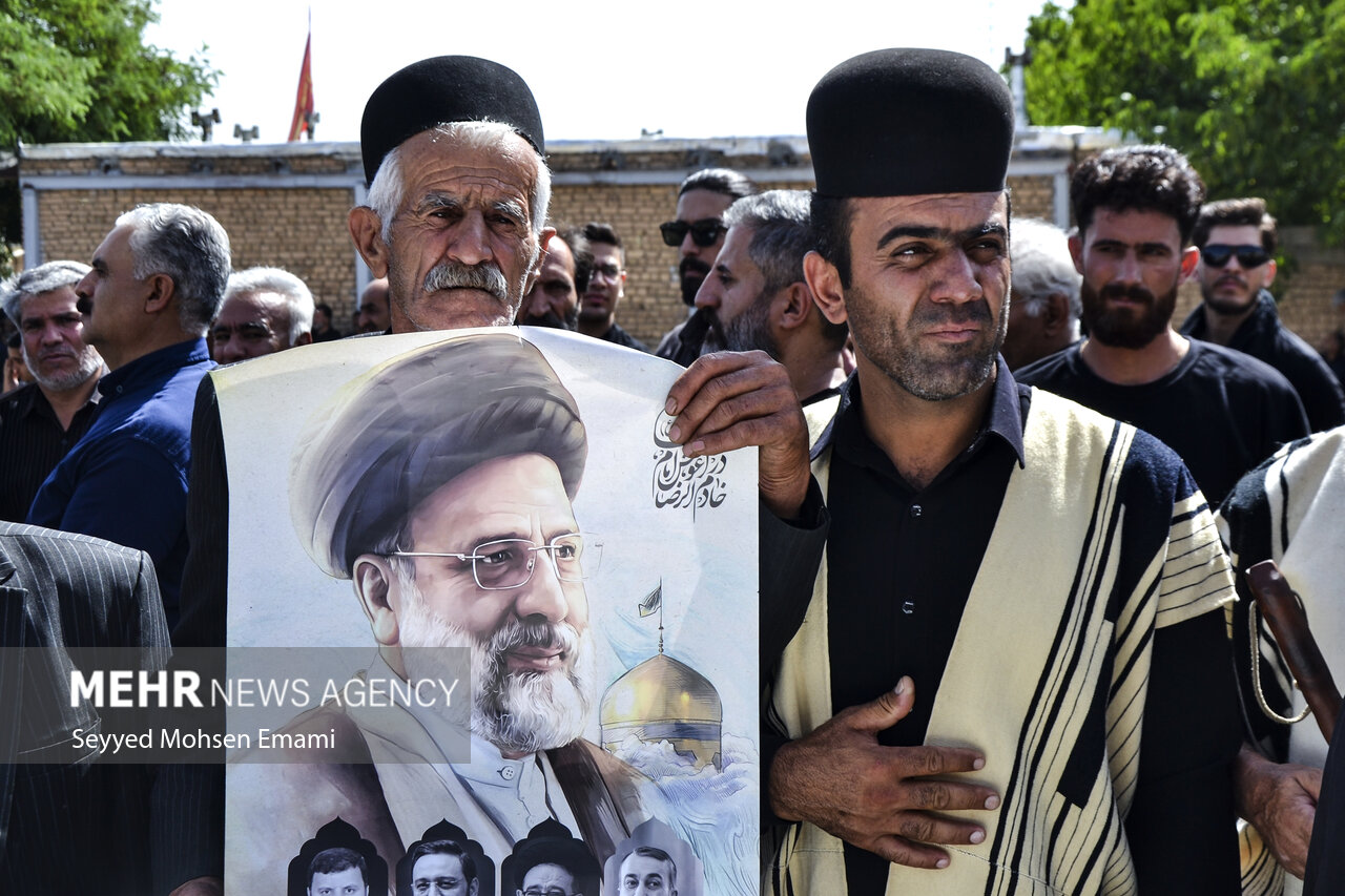 تشییع پیکر سردار شهید «غلامرضا سوادکوهی» در فریدن اصفهان