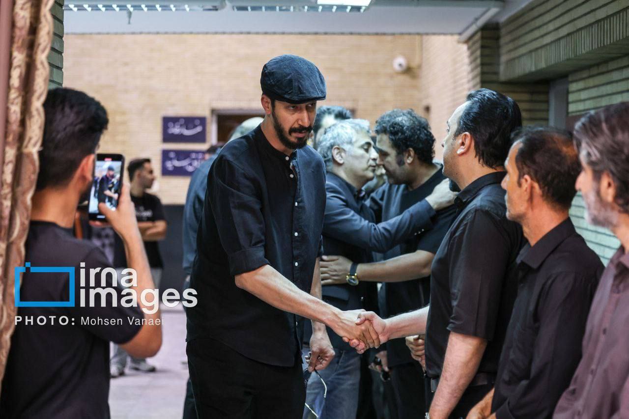 عکس/ مراسم ترحیم شهید «علیرضا تنابنده» برادرزاده محسن تنابنده با حضور هنرمندان