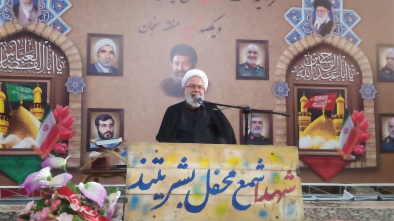 شهدای حمله جنایات اسرائیل با نثار خون خود درخت تنومند انقلاب را آبیاری کردند