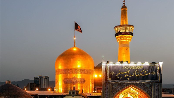 مراسم سینه‌زنی شب سوم محرم در حرم امام رضا(ع)