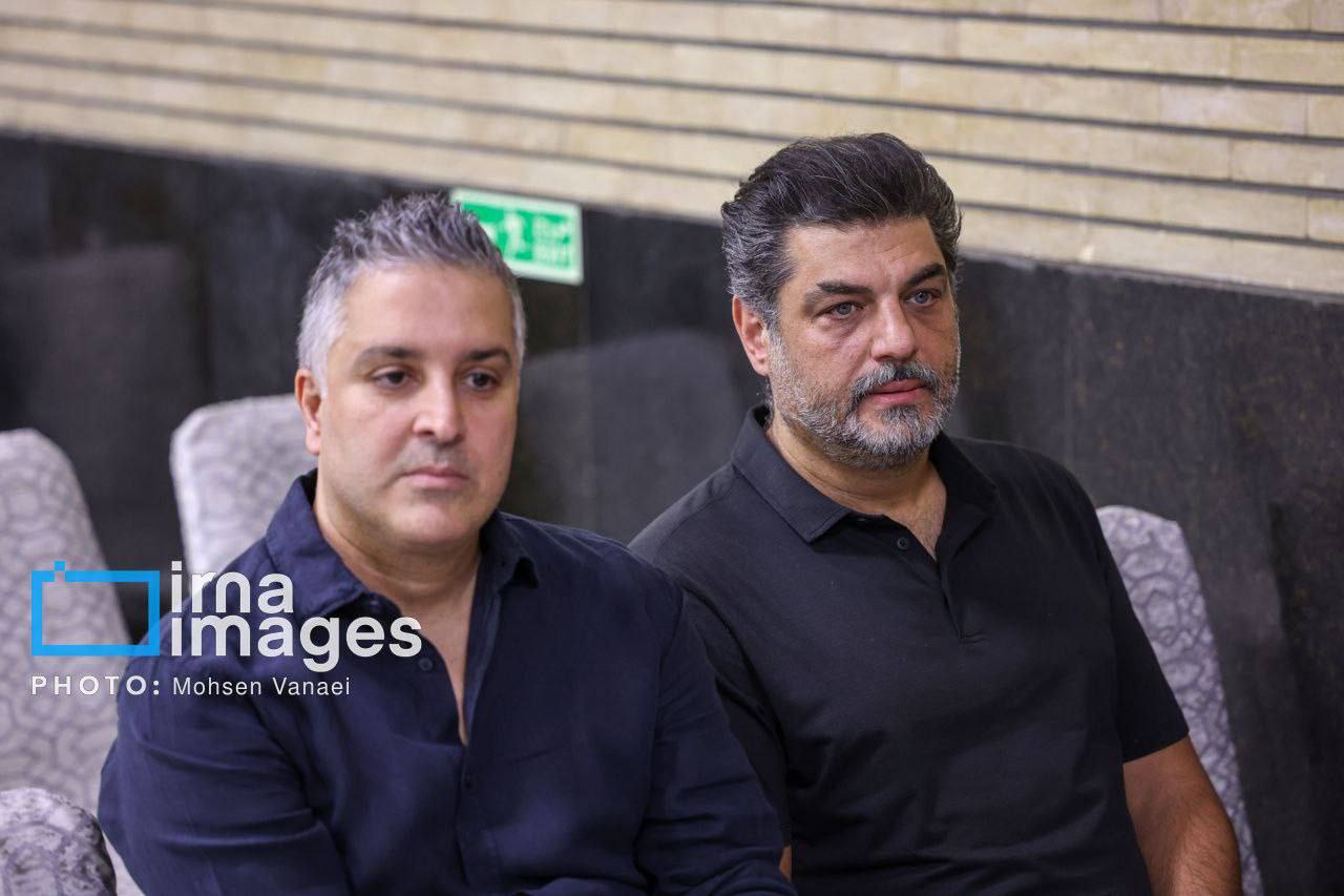 عکس/ مراسم ترحیم شهید «علیرضا تنابنده» برادرزاده محسن تنابنده با حضور هنرمندان