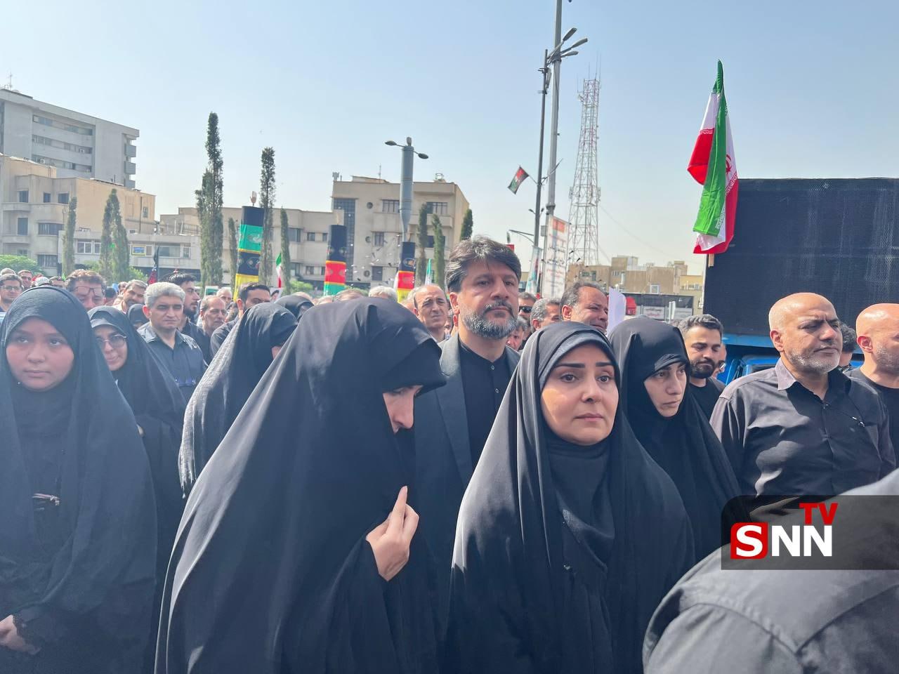 عکس/ فرزانه صادق وزیر راه‌وشهرسازی در مراسم تشییع شهدای اقتدار