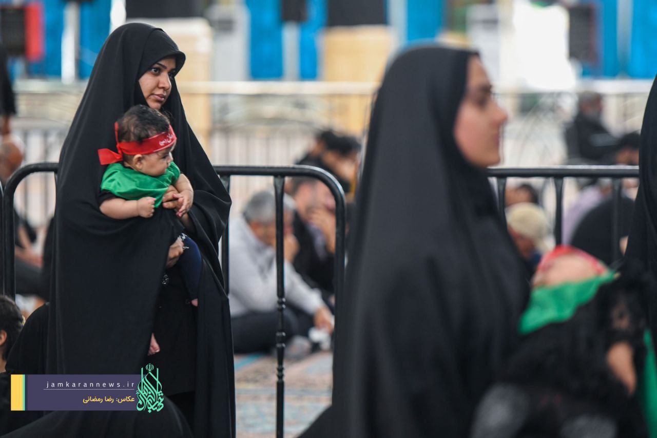 عکس/ قاب‌هایی از مراسم شیرخوارگان حسینی در مسجد جمکران