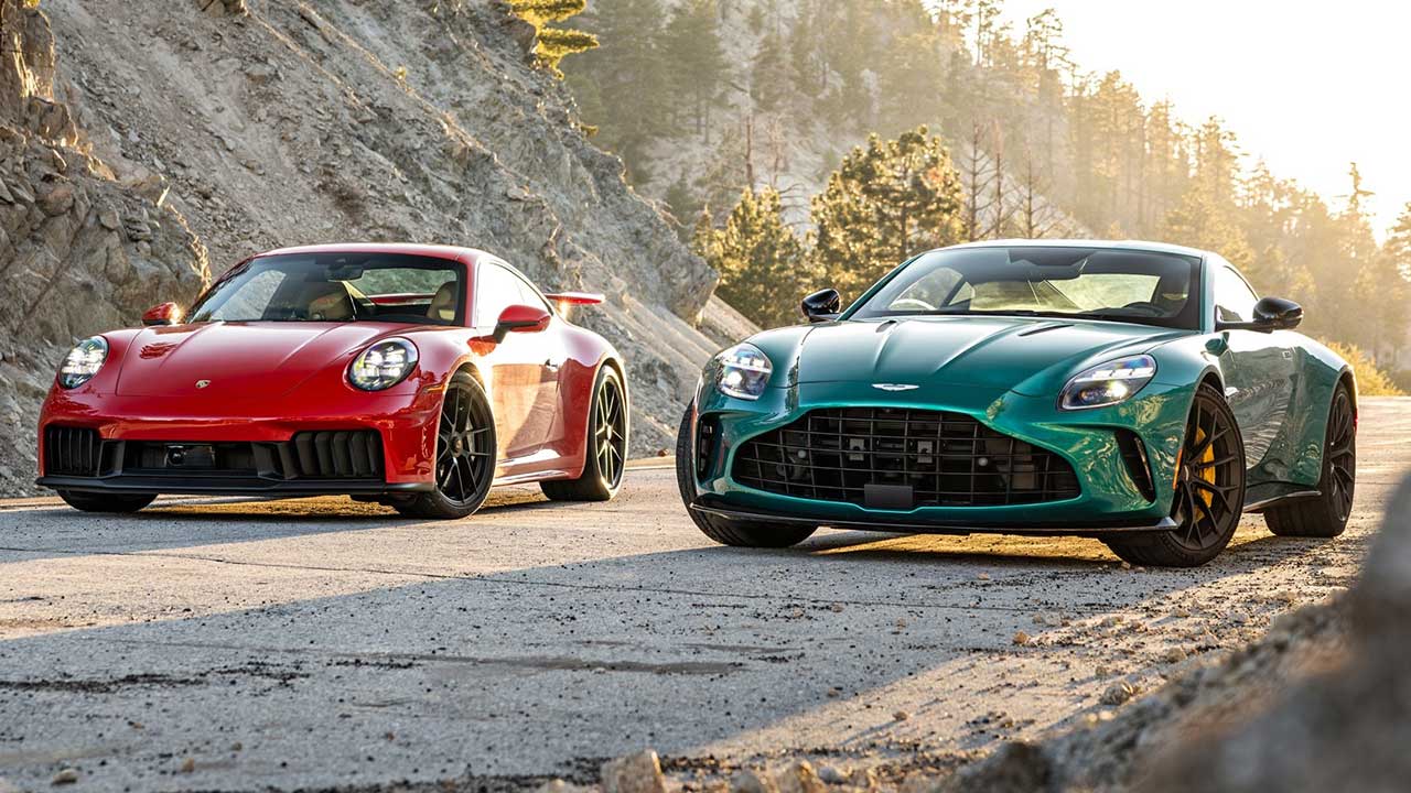 نبرد آستونمارتین ونتیج و پورشه 911 GTS هیبرید، سوپراسپرت برتر کدام است؟
