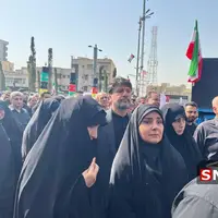 عکس/ فرزانه صادق وزیر راه‌وشهرسازی در مراسم تشییع شهدای اقتدار