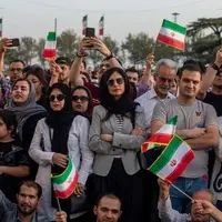 فایننشال‌ تایمز: حمله اسرائیل به ایران، ملی‌گرایی ایرانی را بیدار کرد