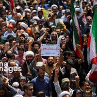 وقتی خیابان‌، به یاری سربازان میدان و دیپلماسی ‌آمد