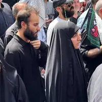 عکس / حضور فرزندان شهید سلیمانی در تشییع شهدا