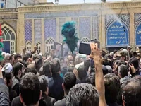 ورود پیکر شهید طهرانچی به حرم حضرت عبدالعظیم(ع)